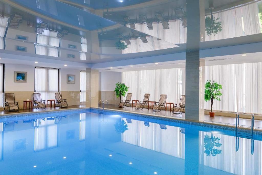 Shera Inn Hotel Almaty Exterior photo